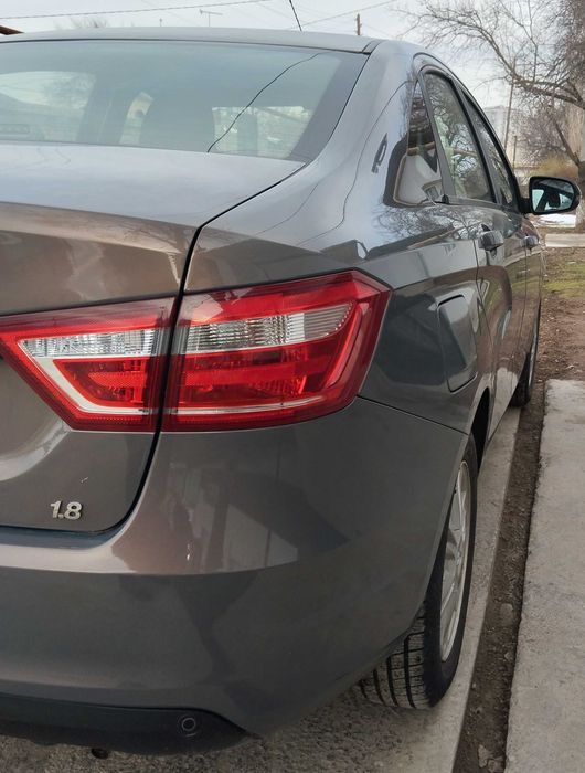 Лада веста 1.8 седан сотилади. Продается лада Веста 1.8 седан.