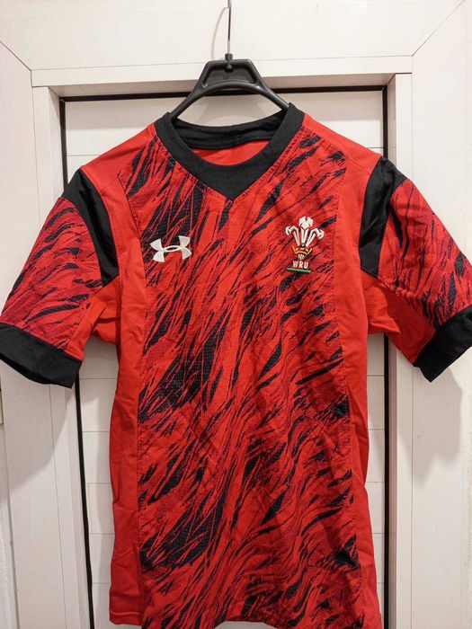 Оригинална ръгби фланелка на Уелс - under armour