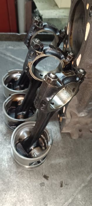 Продом блок и шатуны Ауди 100