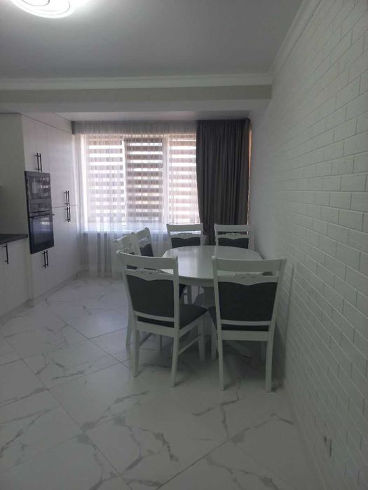 Дава се под наем Двустаен апартамент в София, Зона Б-18 - 65 кв.м за 450 € - Снимка #2