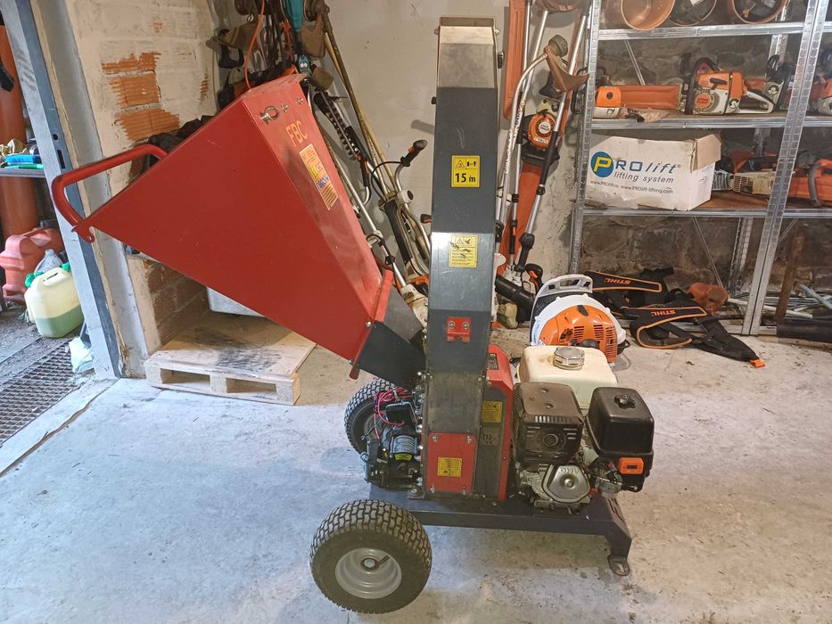 Дробилка за клони