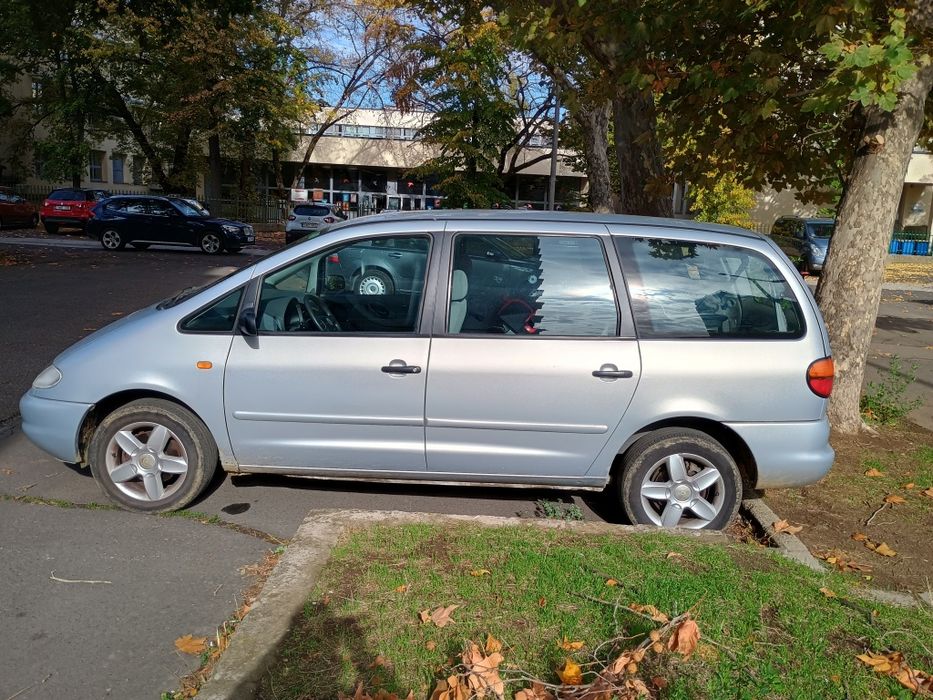 Volkswagen Sharan 1998 benzină, 1.940 € — imagine 4