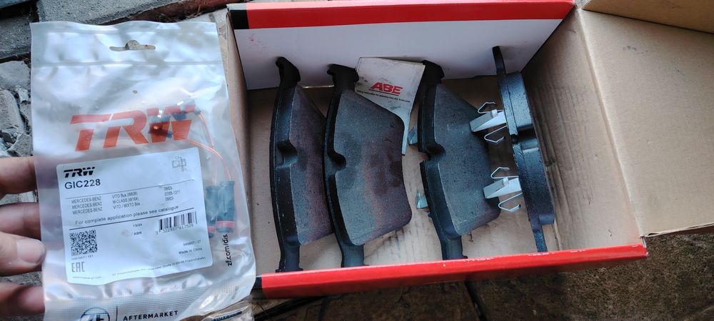 Въздушна възглавница, накладки,и кормилен накрайник