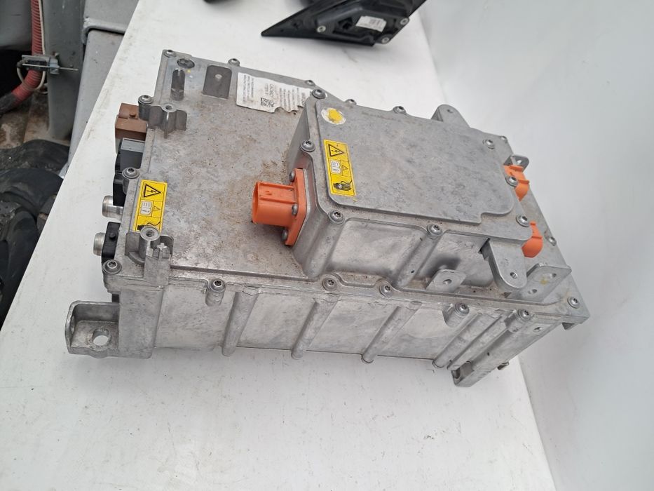 Модул инвертур входящо зарядно Mahle