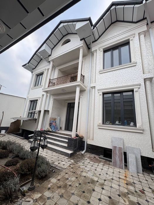 Yangi Uy sotiladi srochno Yashnobod tumani