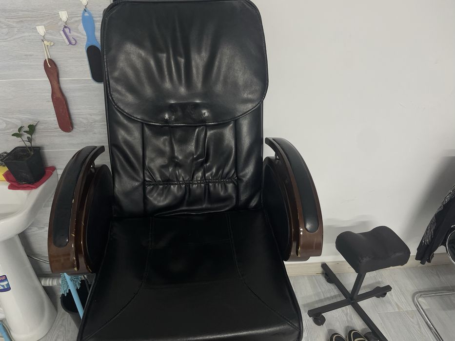 Продам педикюрное кресло