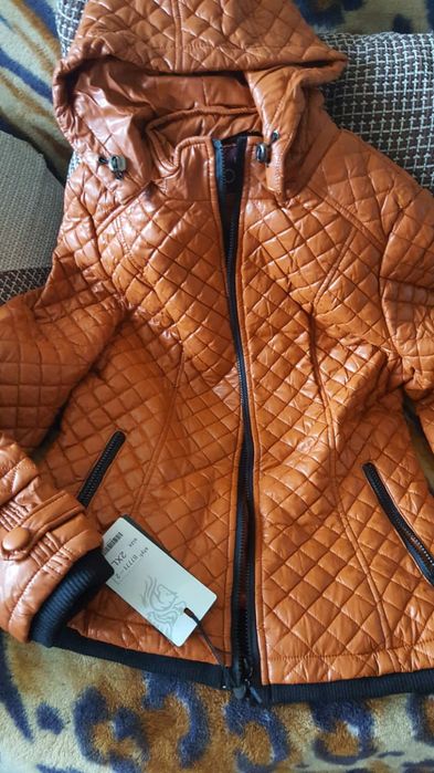 Куртки для девочек 42-44