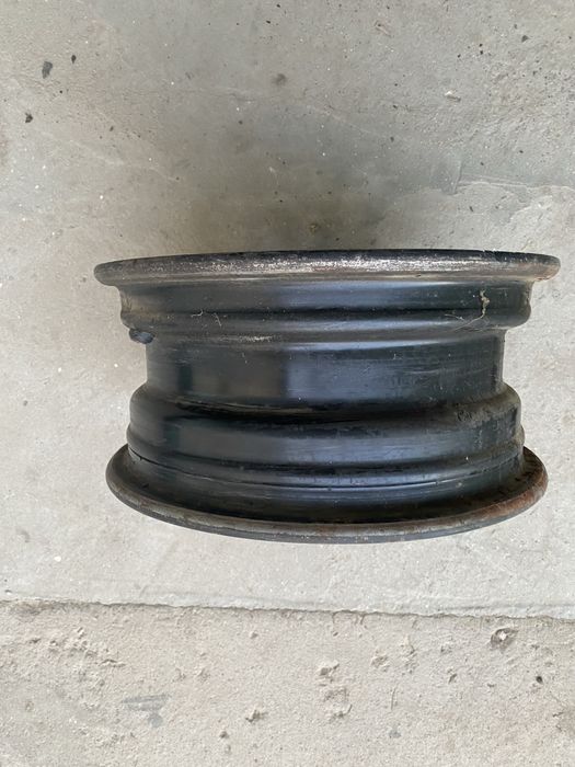 Колесные диски в хорошем состоянии 4 шт