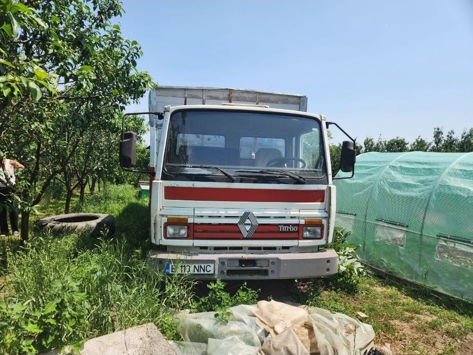 De vânzare camion apicol complet echipat + 50 de stupi cu familii de albine