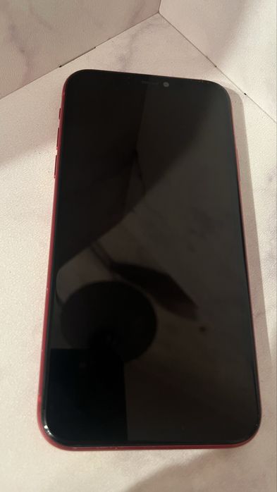 Продам айфон 11 в нормальном состояний