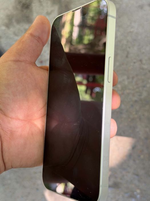 IPhone 16 e със гаранция  маскимален капацитет 94