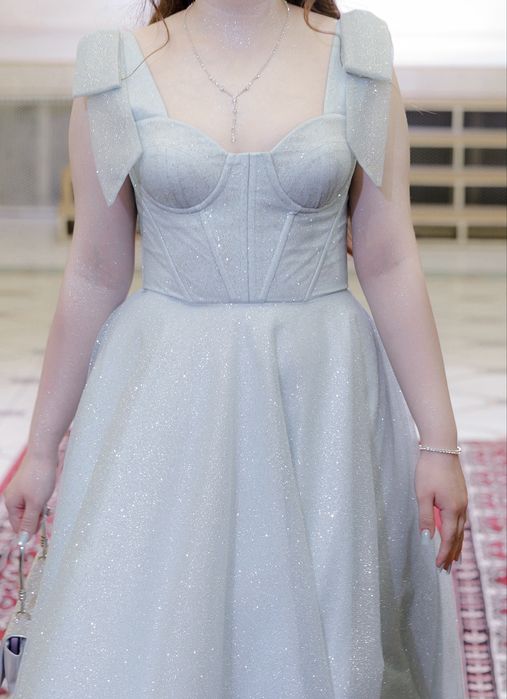 Платье на выпускной / особый вечер