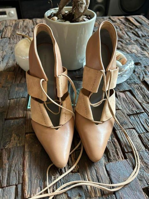 Alexander Wang шик в цвят nude