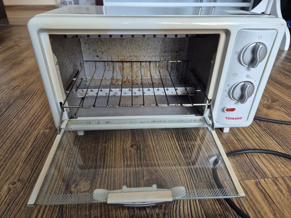 Мини Фурна TOMADO с Таймер