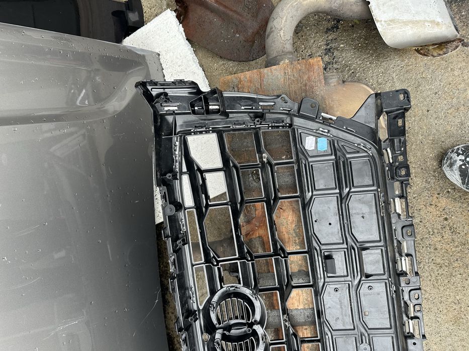 Audi Q2 предна маска ОЕ