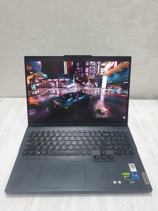 Lenovo Legion Pro 5 16IRX8 — i7-13700HX / RTX 4060 / 32GB / 1TB