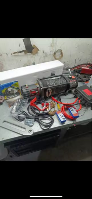 Troliu auto suf Jepuri  electric VEVOR 6.500 kg 13500lbs NOU IN CUTIE!