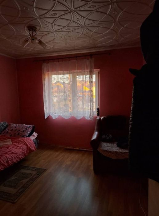 Vand apartament 2 camere.