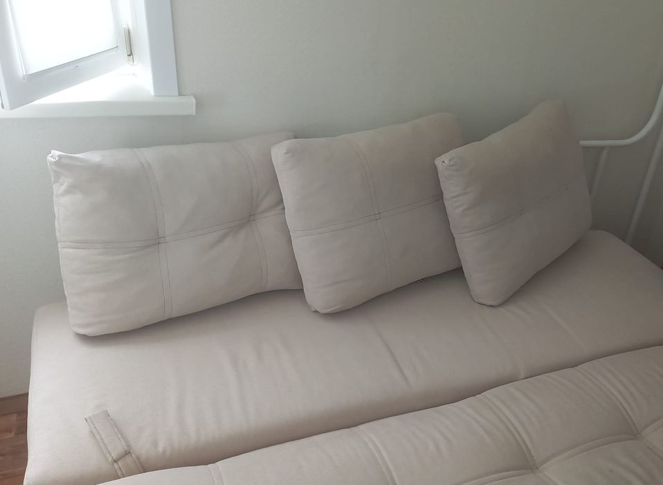 Диван на пружинных блоках