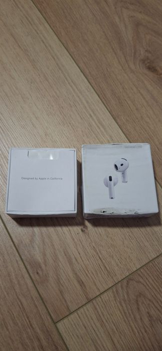 AirPods 4 cu Active Noise Cancellation (ANC) – Originale Apple