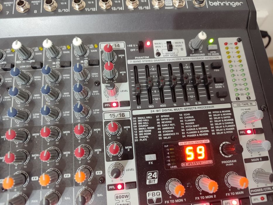 Vând mixer pmp. 4000