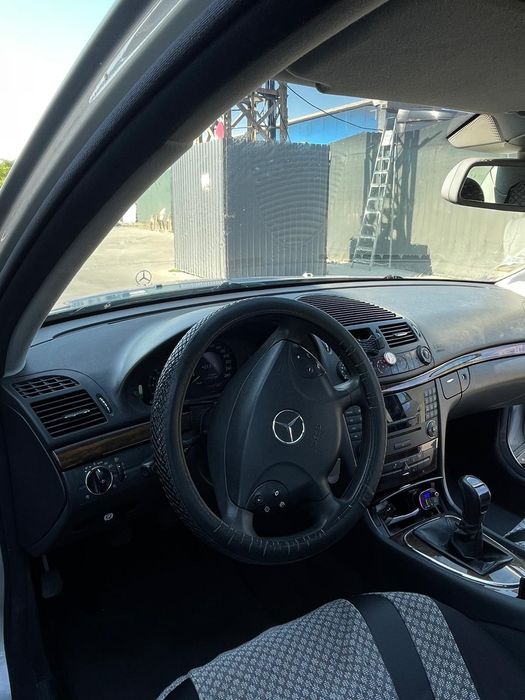 MERCEDES-BENZ E-Class 2004 — imagine 3