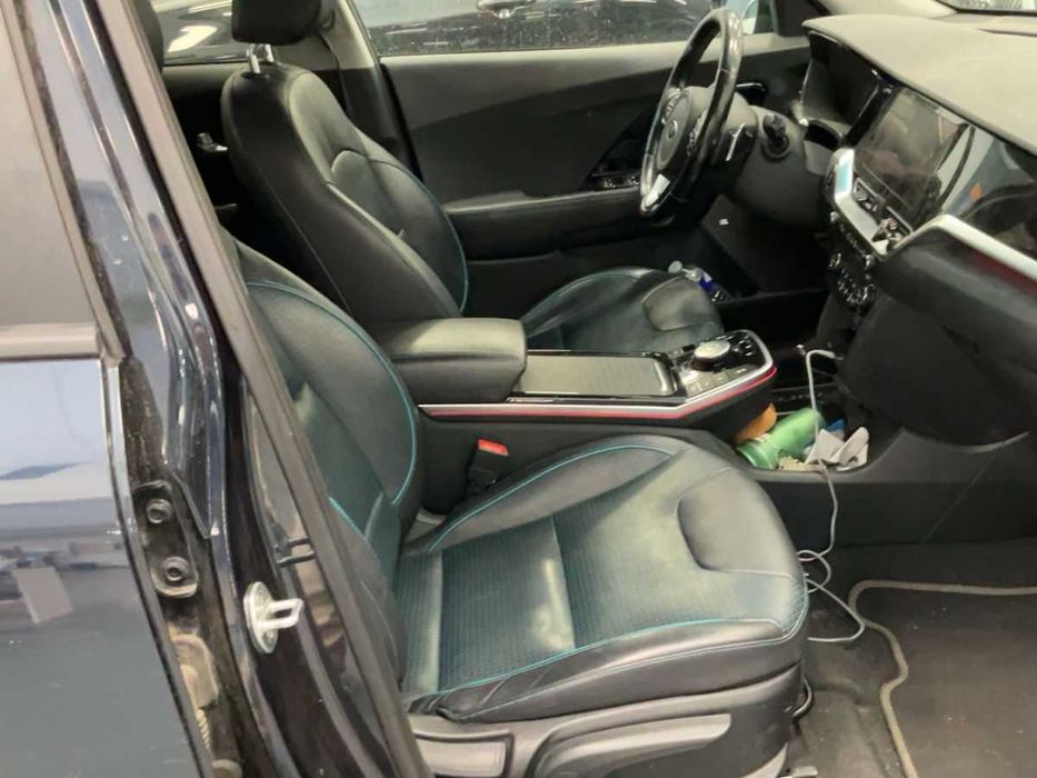 Kia Niro electric drive 204ks 150kW 64kwh Premium