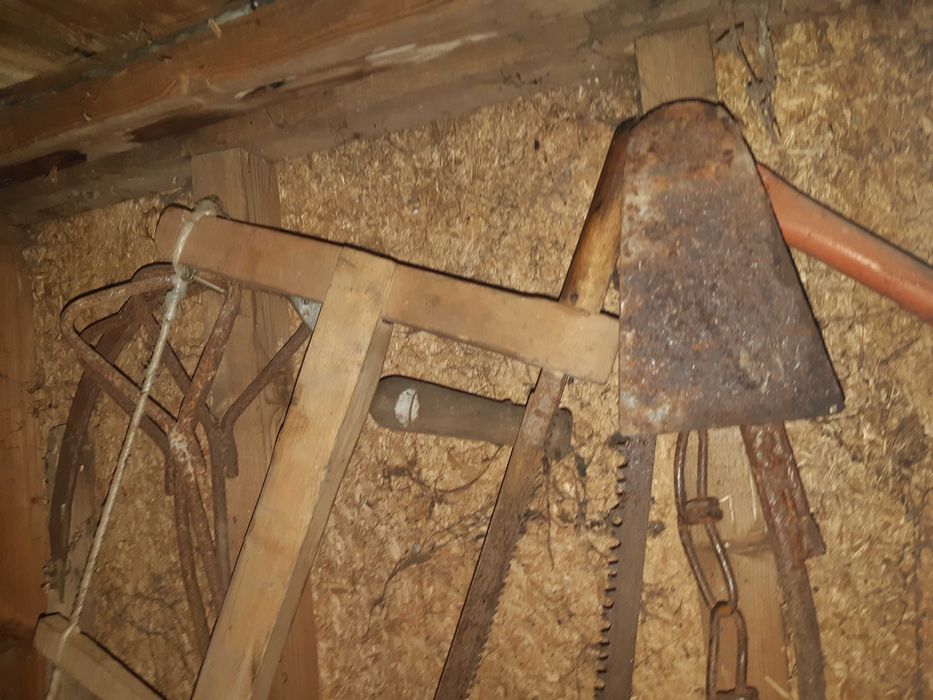 Стари инструменти