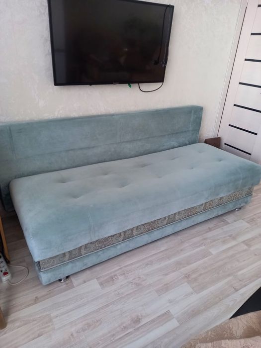 Продам диван б/у
