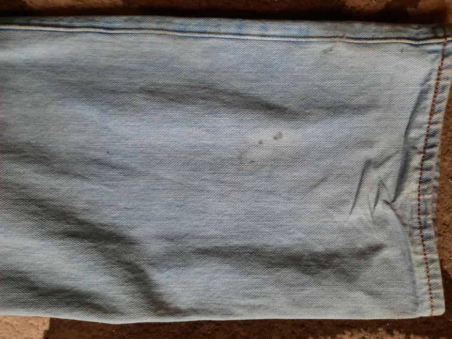 Blugi Levi's Strauss