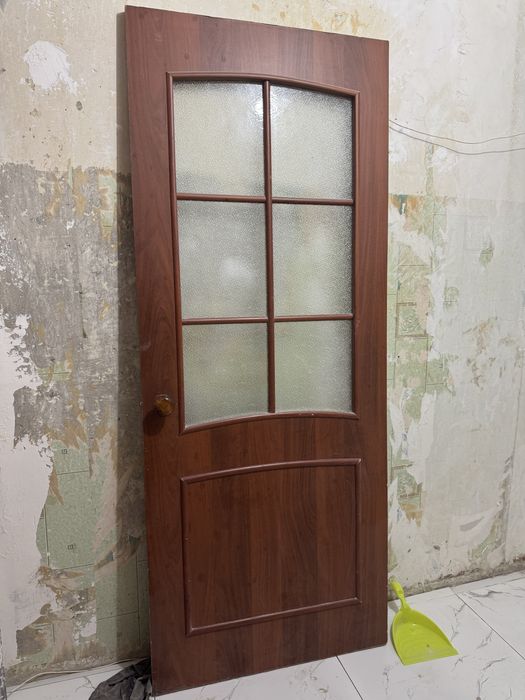 продам двери без каробки. 3 шт