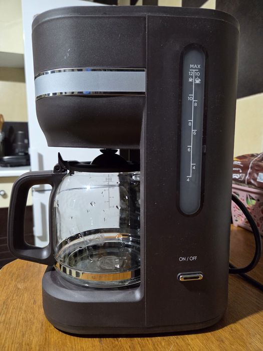 Cafetiera Bergner, 1.6 litri 900 W