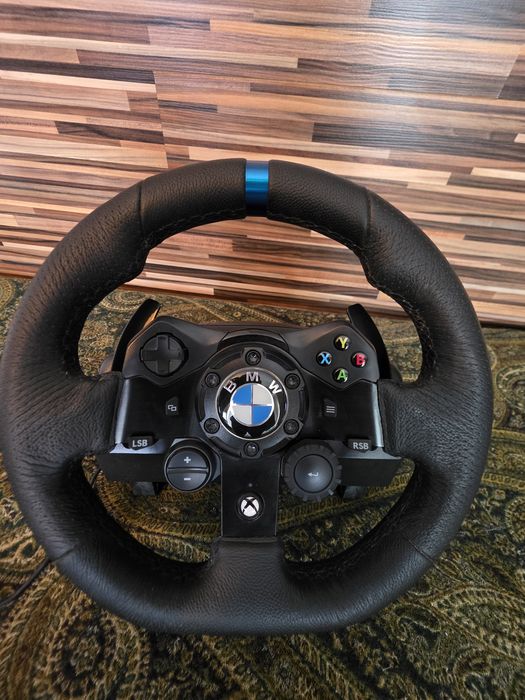 Volan Logitech G923 True Force și schimbător de viteze G Shifter