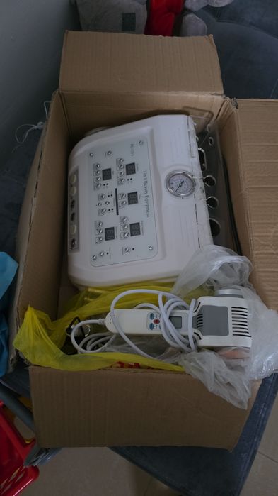 Косметологический аппарат.