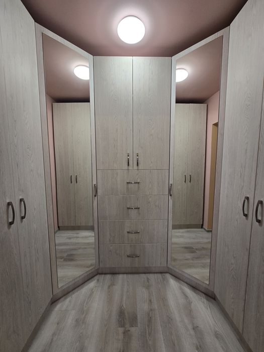 Duplex 3 camere pe doua niveluri cu o suprafață de 100 m2