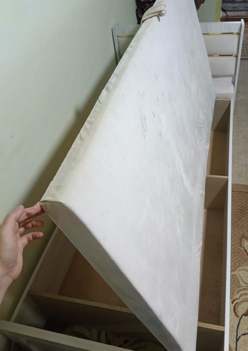 Bir kishilik krovat sotiladi кровать продается