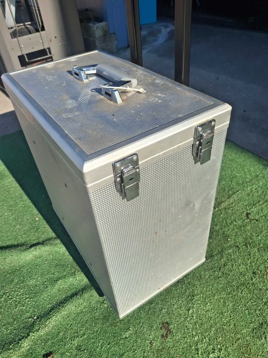 Куфар за инструменти  с колелца