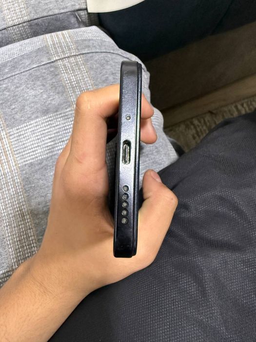 Продаётся телефон Redmi 14C