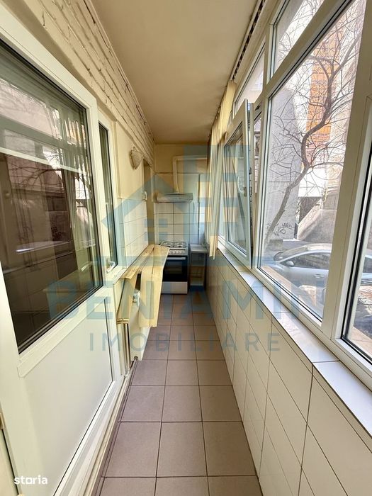 3 camere decomandat parter centrala 95mp Piata Centrala -pet friendly