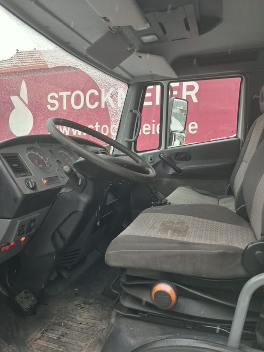 Nissan Atleon Basculabil 2013