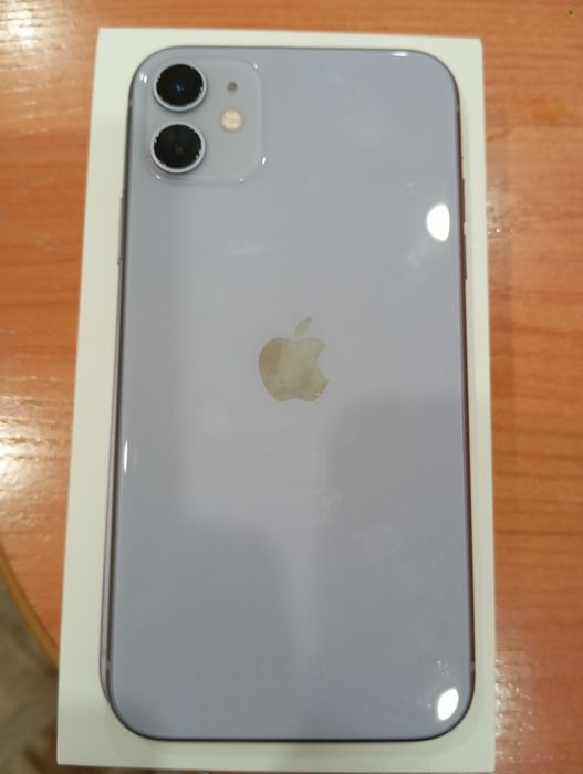 Продам  айфон 11
