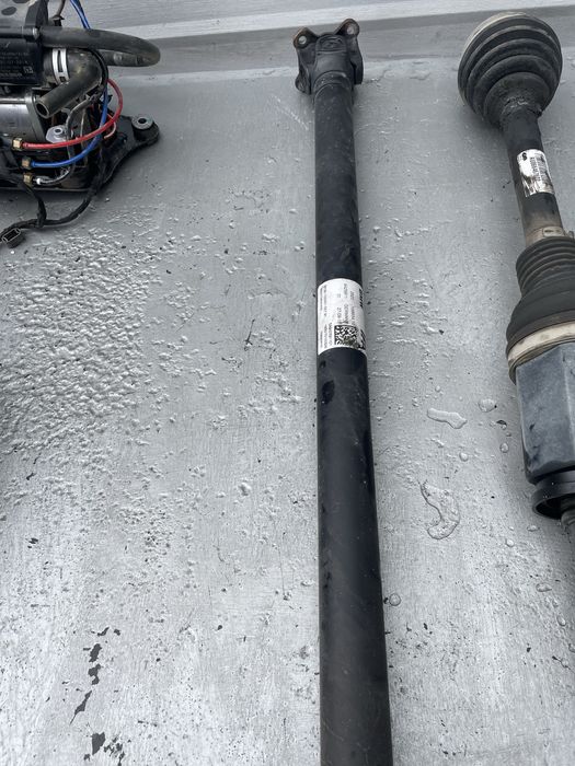 Предна Полуоска БМВ Г30/ Г31 (poluoska bmw g30/ g31)