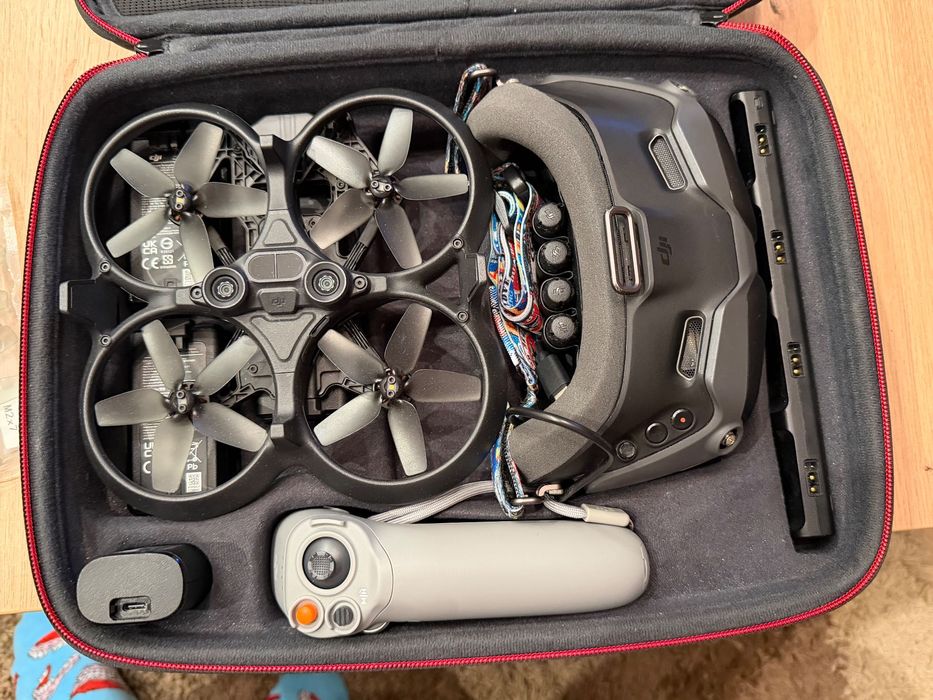 Дрон DJI Avata Fly Smart Combo