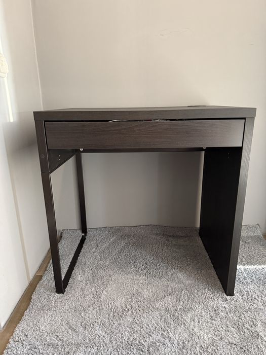 Рабочий стол IKEA