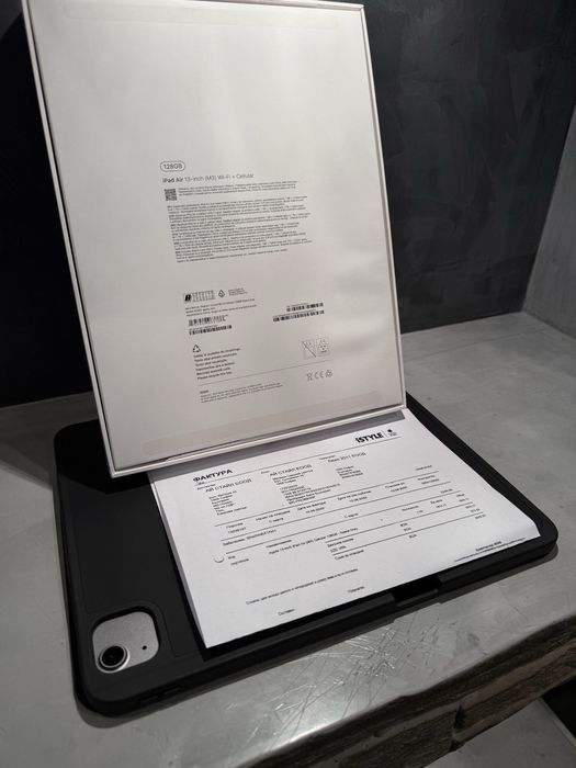 КАТО ЧИСТО НОВ Ipad Air M3 13” Cellurar + Wi-Fi
