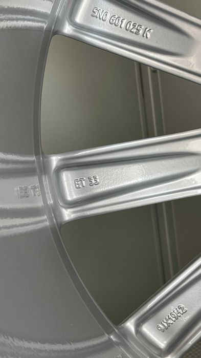 Jante Omanyt VOLKSWAGEN 19" Memphis 5N0601025K