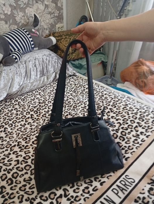 Продам женскую сумку