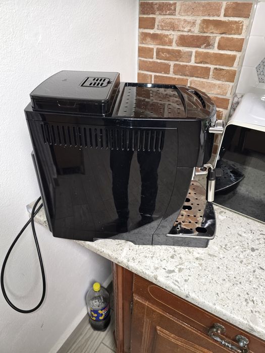 Delonghi Magnifica S 2023 aparat cafea, expresor