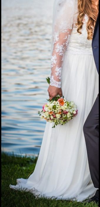 Set rochie mireasă, pantofi și gentuta