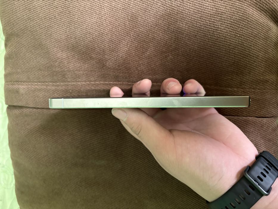 Продам Samsung Galaxy s25 ultra